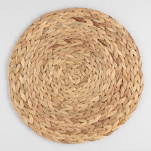 Load image into Gallery viewer, Round Woven Placemats
