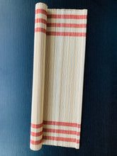 Charger l&#39;image dans la galerie, Élégant napperon en bambou
